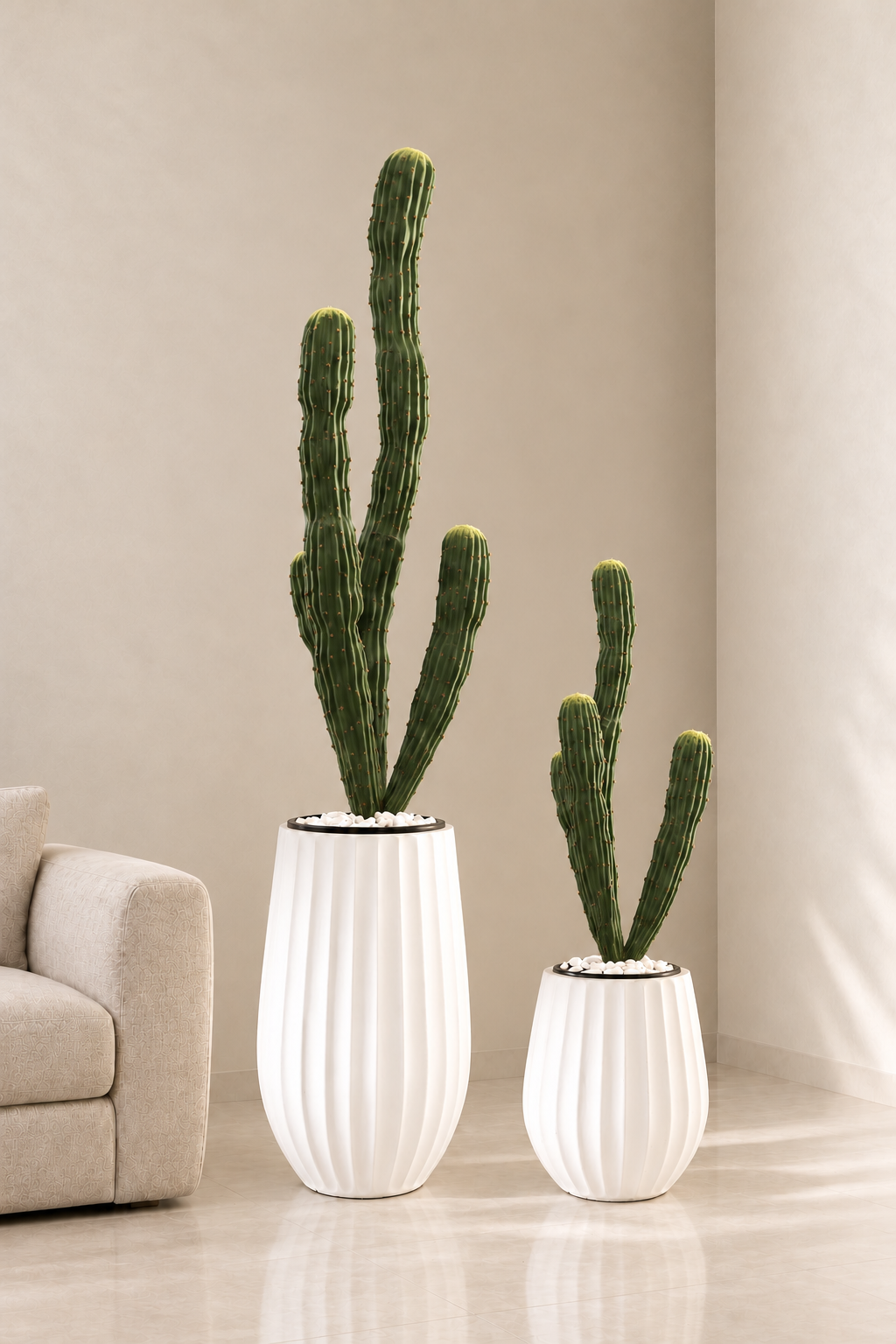 זוג כדי Elegance בשילוב קקטוסים מפוצלים מלאכותיים