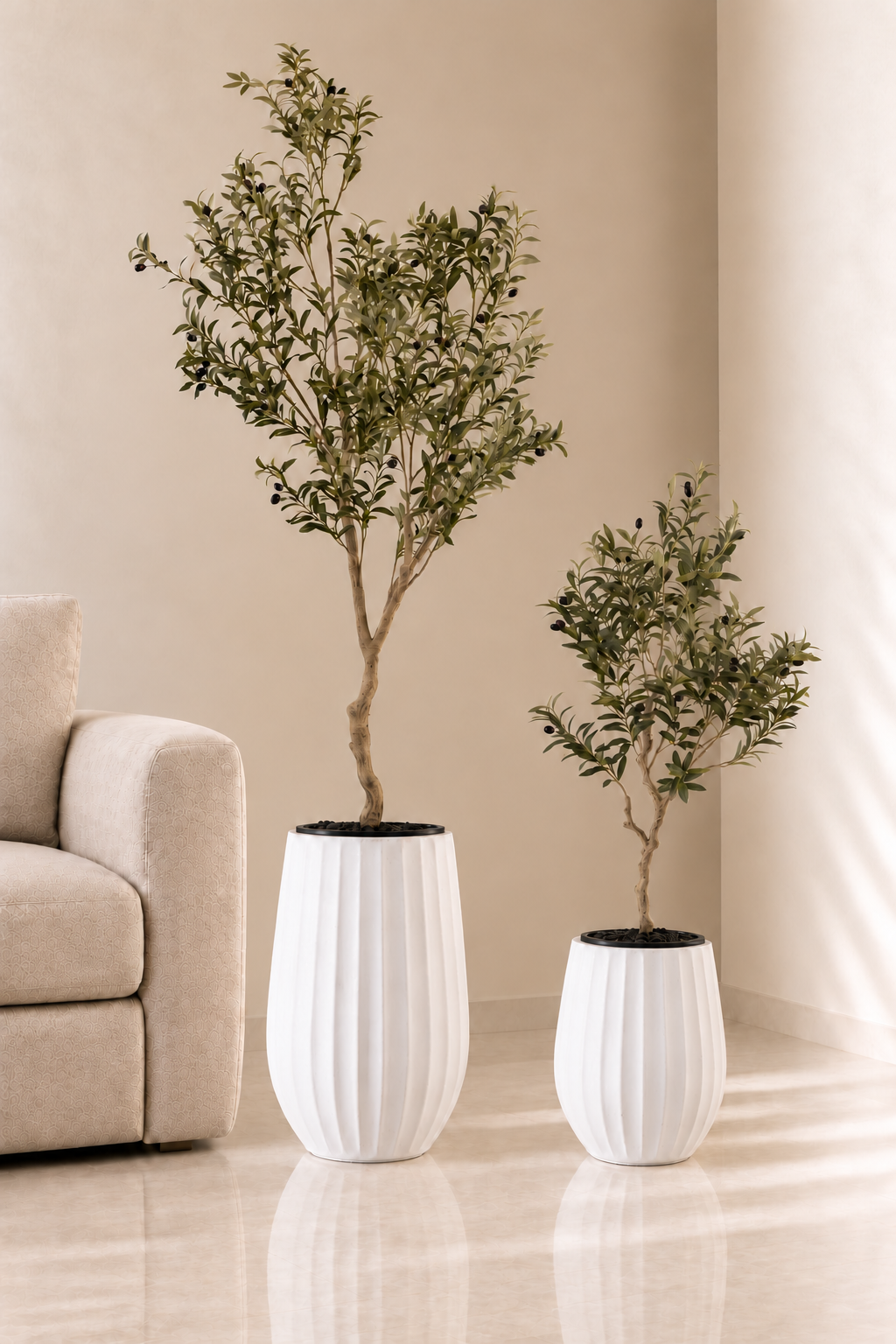 זוג כדי Elegance בשילוב עצי זית מלאכותיים