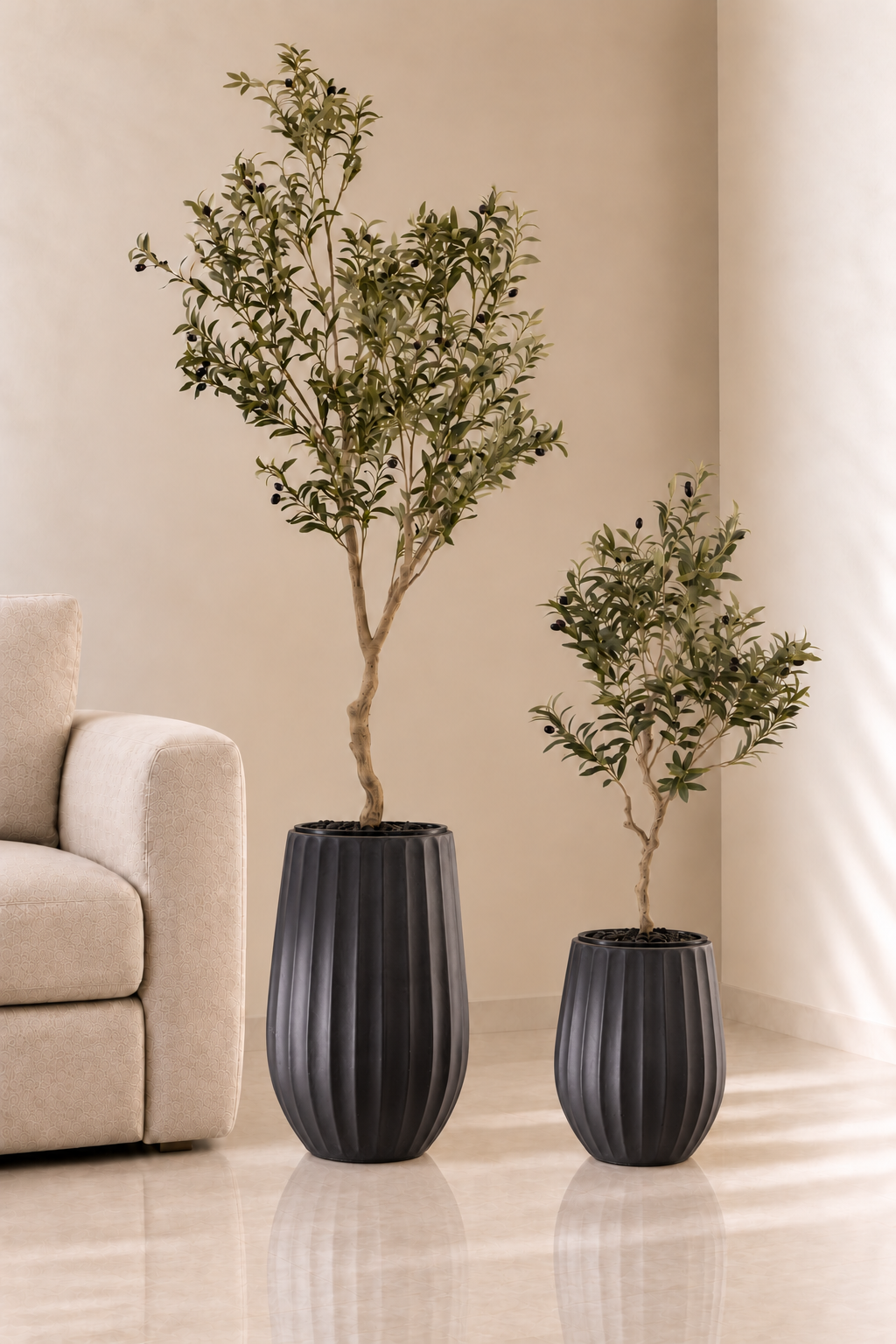 זוג כדי Elegance בשילוב עצי זית מלאכותיים
