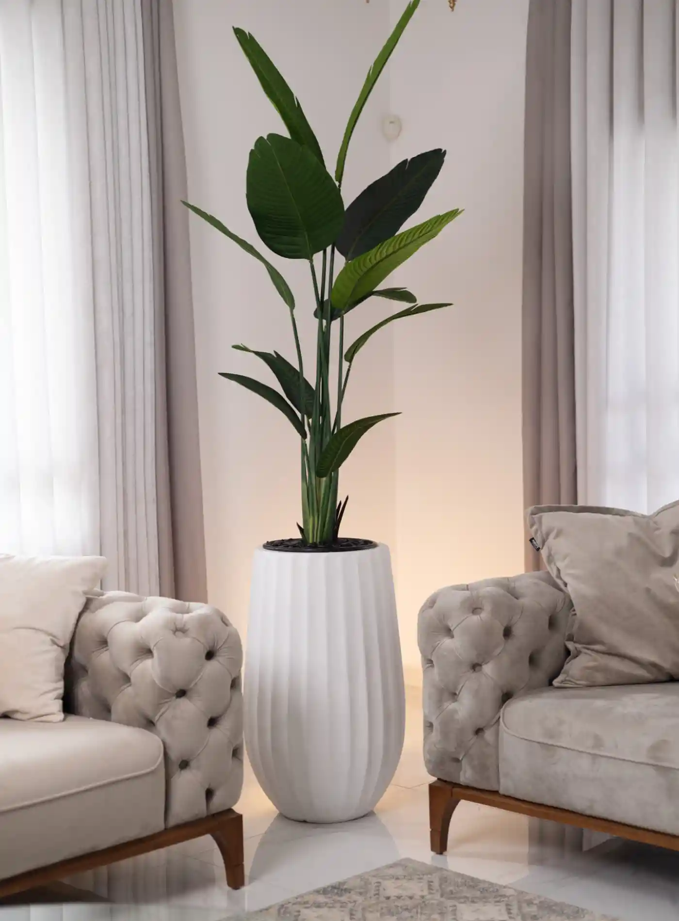 כד Elegance 70 בשילוב ציפור גן עדן מלאכותית גדולה