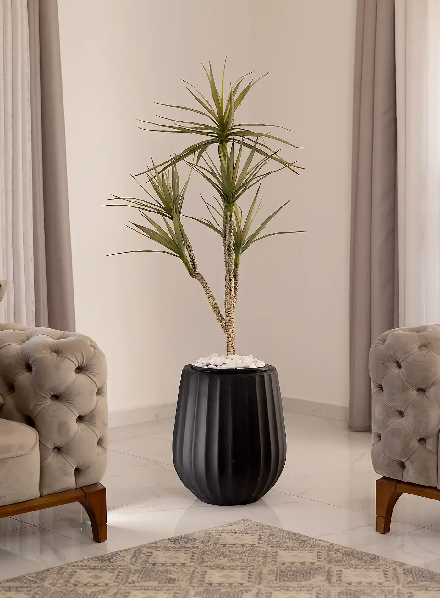 כד Elegance 45 בשילוב דרצנה מלאכותית